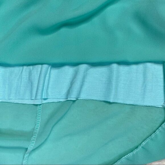 French Halter Dress with Flowy Back size M from French Boutique - Picture 7 of 10